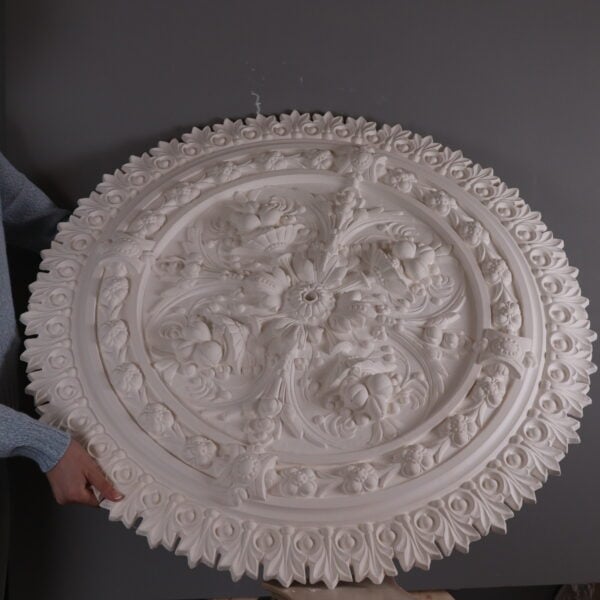 DM7029 Authentic Victorian Ceiling Rose 900mm