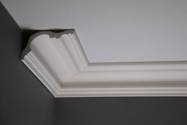 Large Richmond Victorian Cornice DM1860