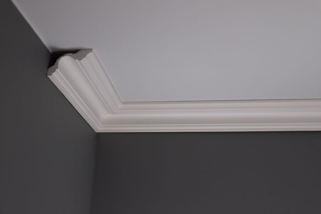 Harrow_plaster_coving_DM1850
